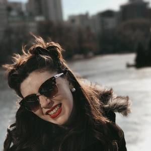 Meet your Posher, Hannah